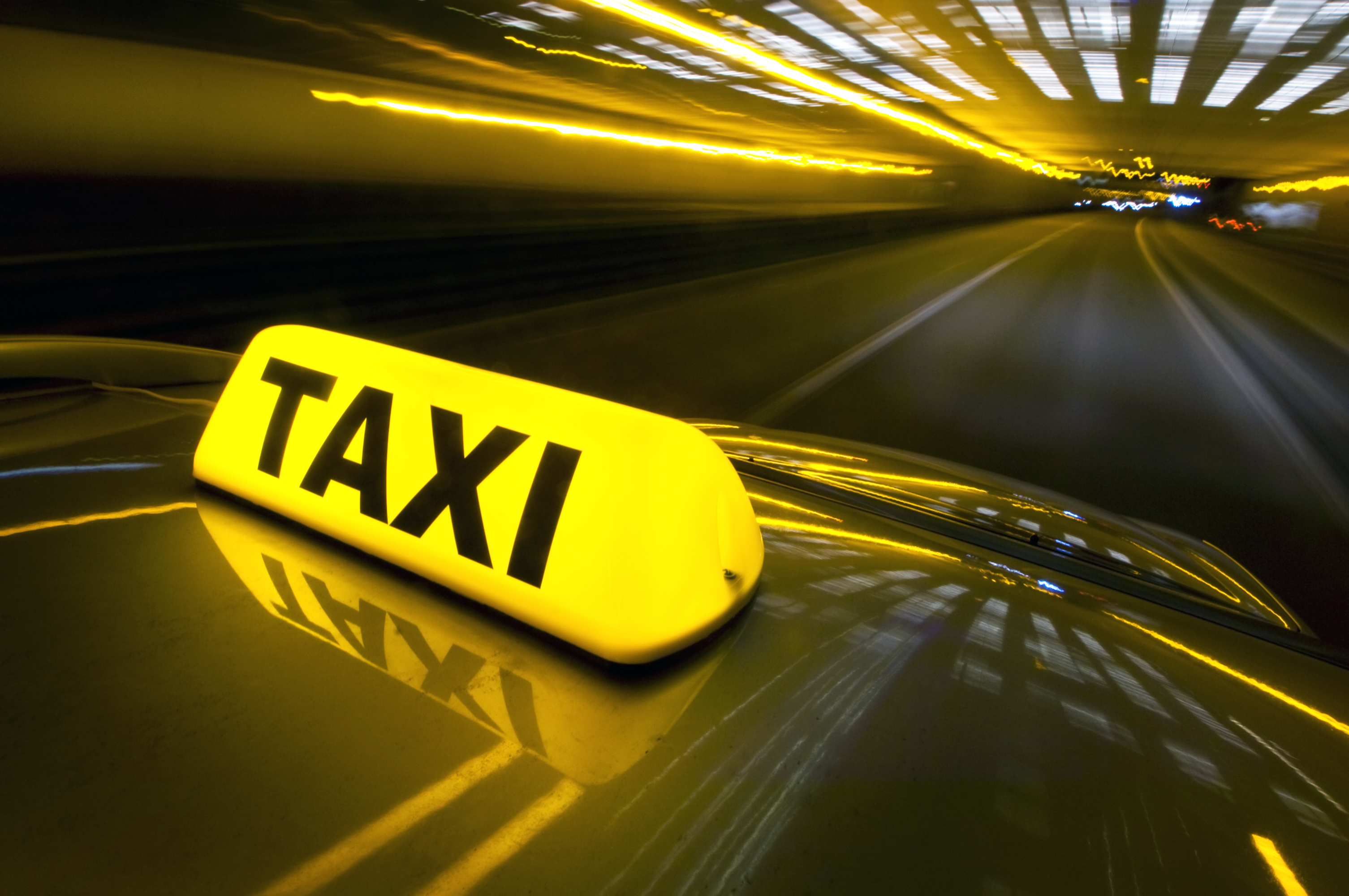Эксперты обнародовали топ-10 самых популярных в России автомобилей-такси